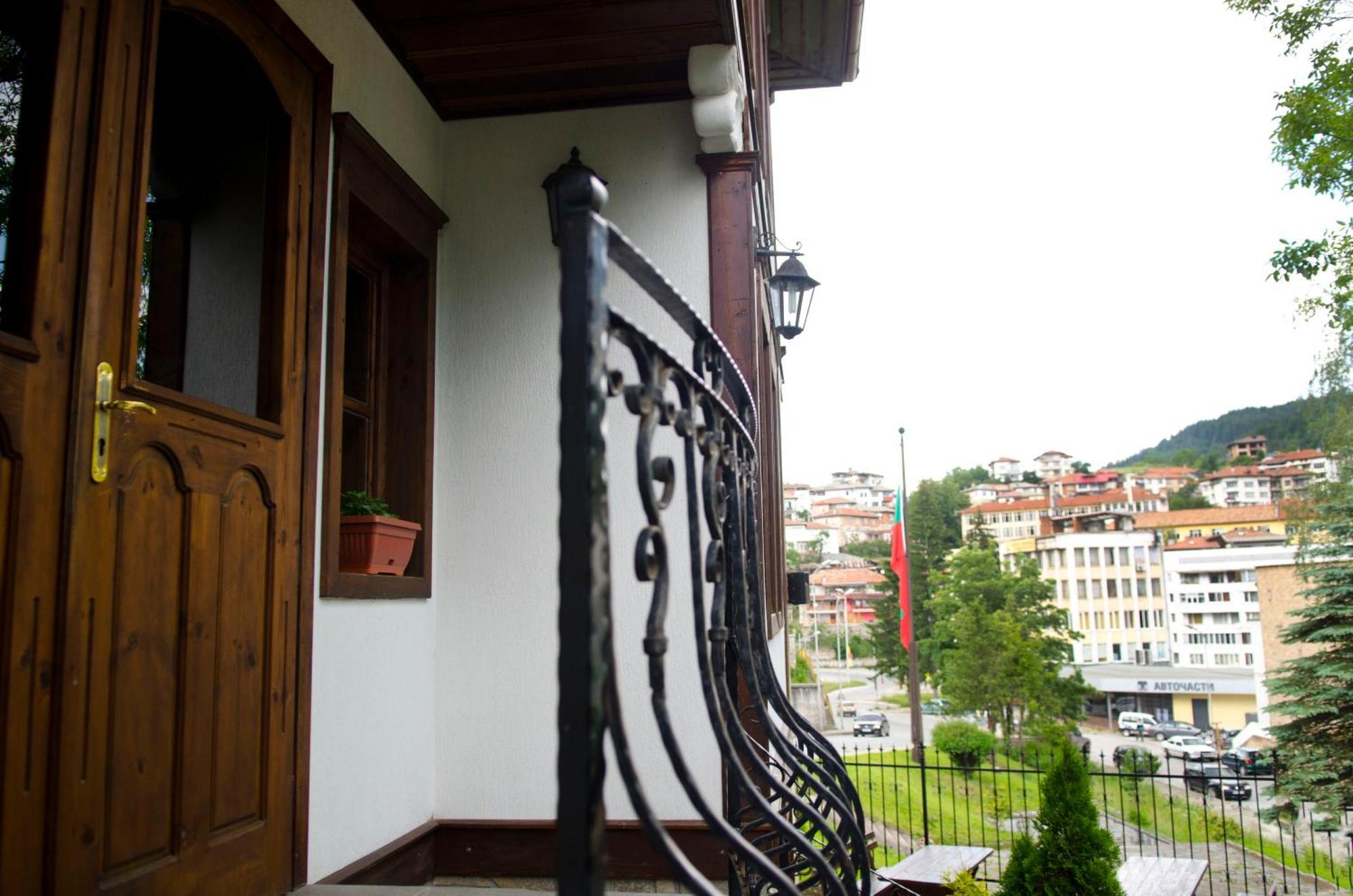 Petko Takov'S House Hotel Smolyan Exterior foto